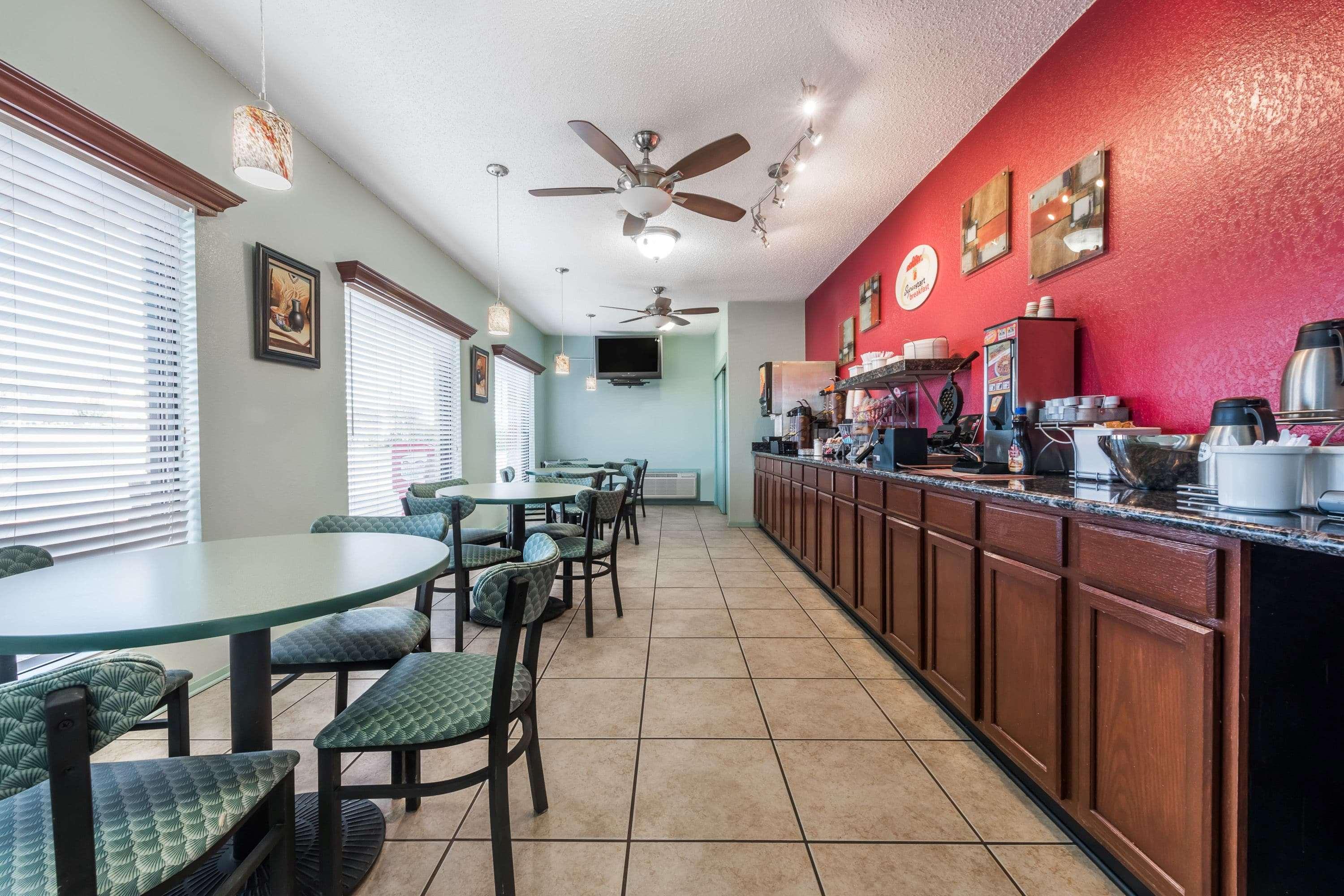 Hotel Super 8 By Wyndham Waco/mall Area Tx Waco