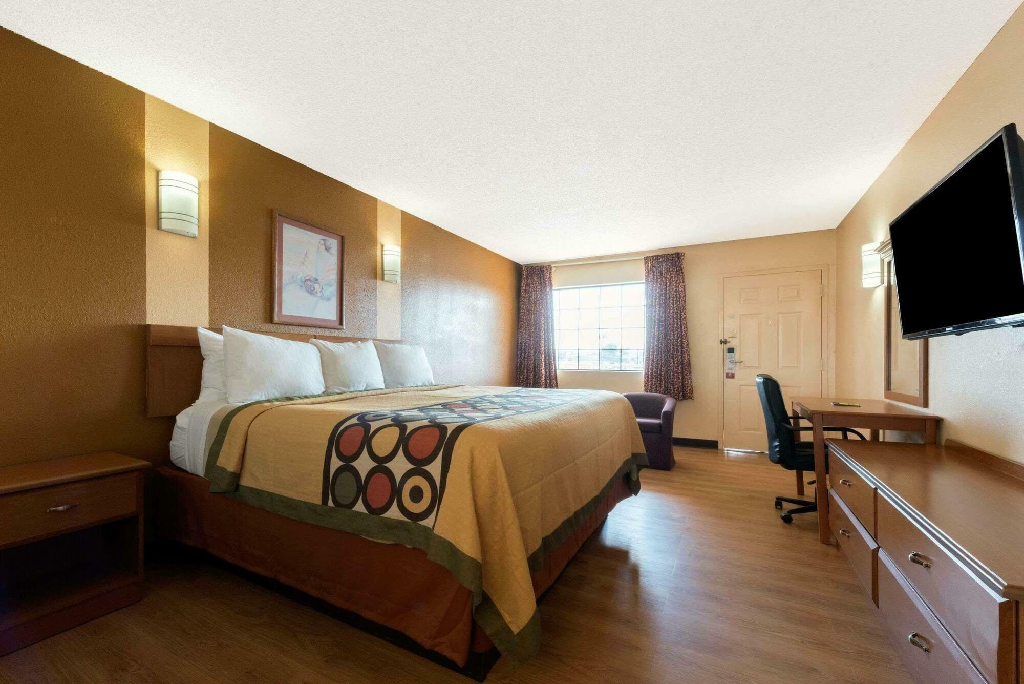Super 8 By Wyndham Waco/mall Area Tx